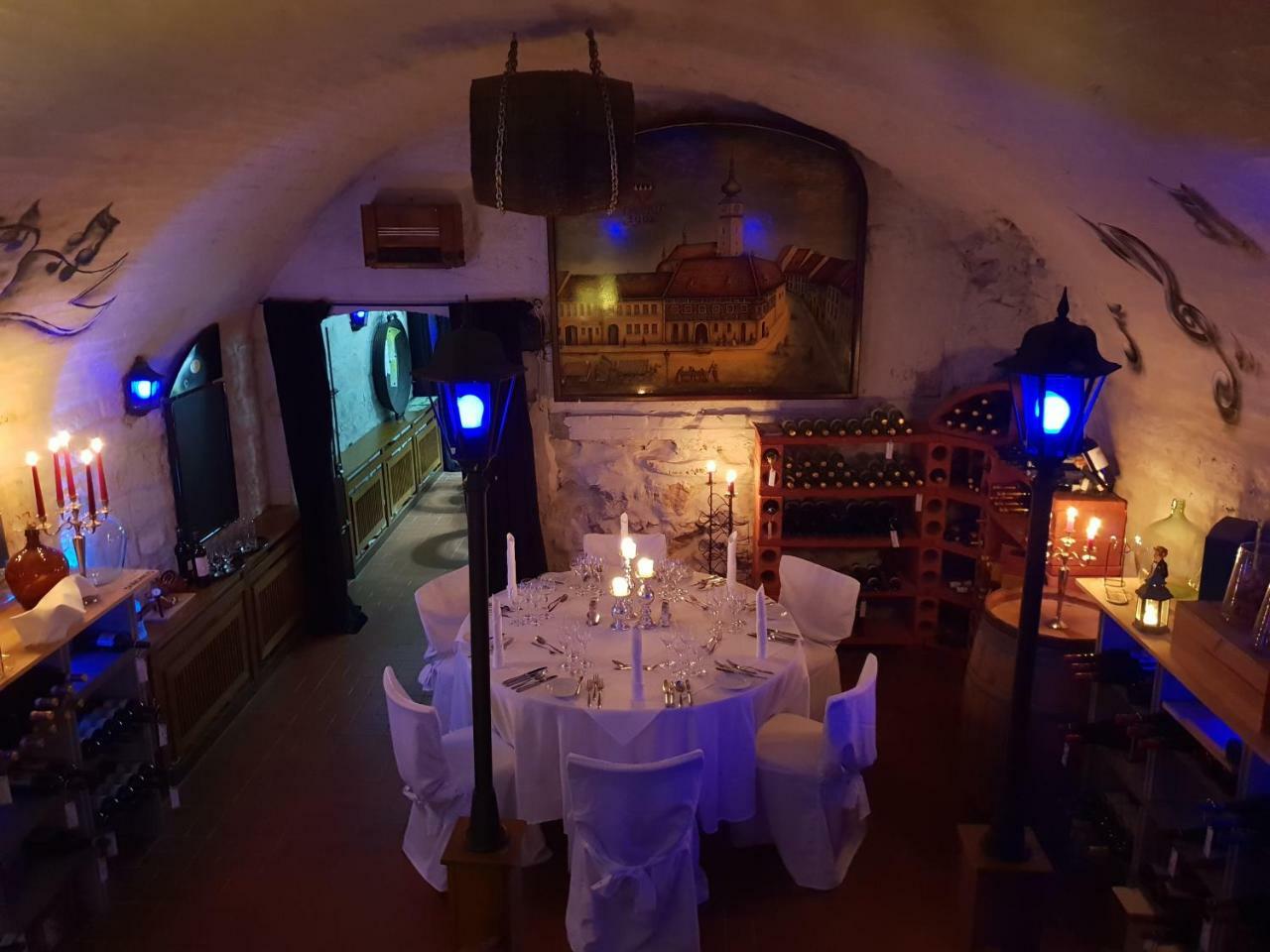 Hotel Wippertal - Voll Klimatisiert Bernburg Extérieur photo